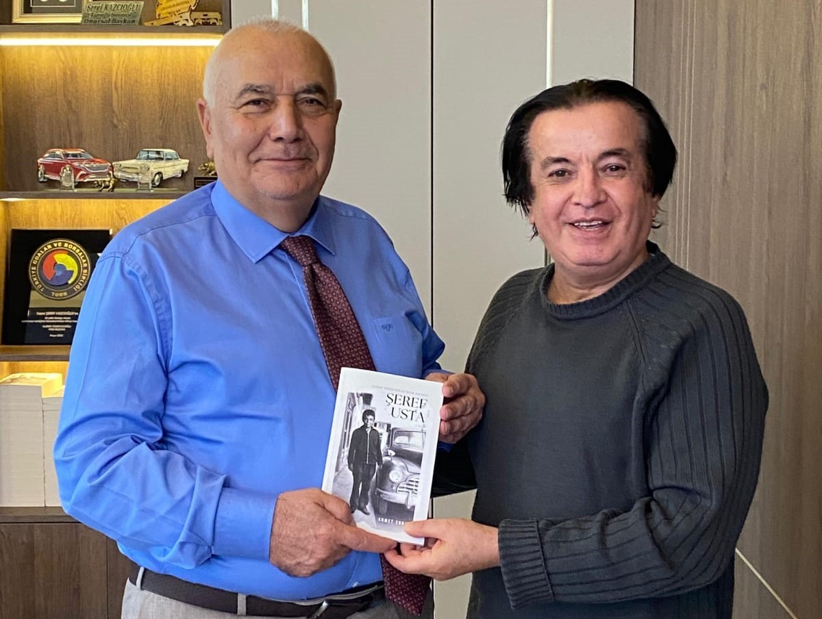 Simavlı Sanayici Şeref Kazcıoğlunun Şeref Usta isimlin kitabı çıktı