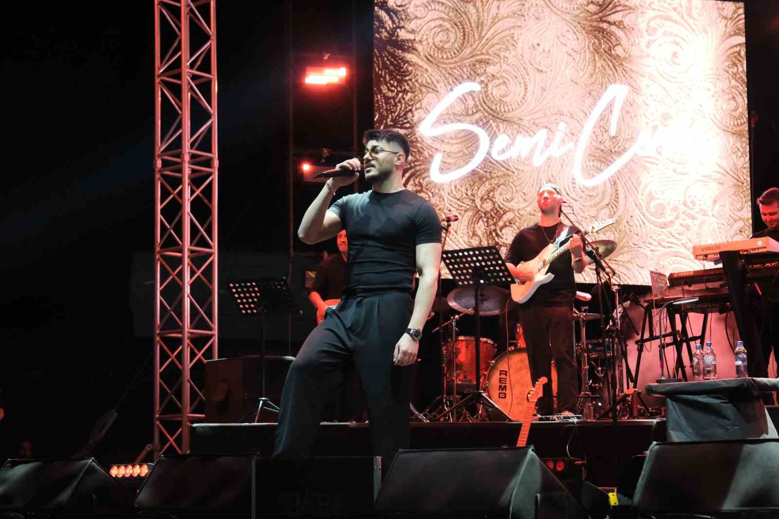 Sivrihisar'da unutulmaz gece yaşattılar