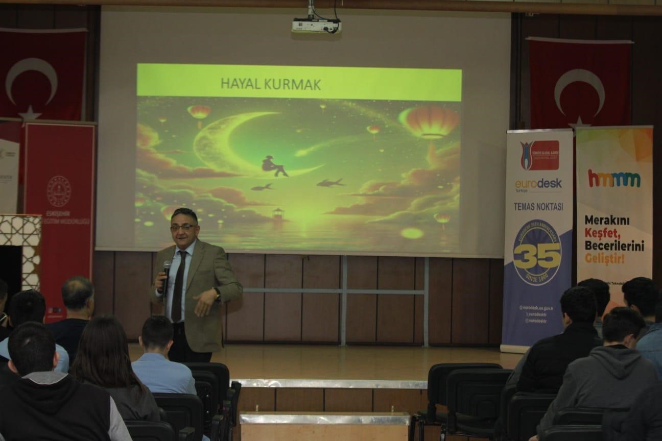 Üret, Girişimle Büyüt, Patentle Koru etkinliği yoğun katılımla gerçekleşti