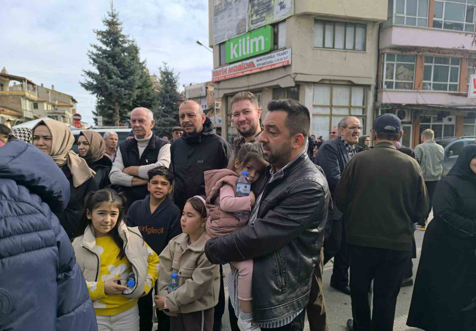 Şuhutda umre kafilesi kutsal topraklara yollandı