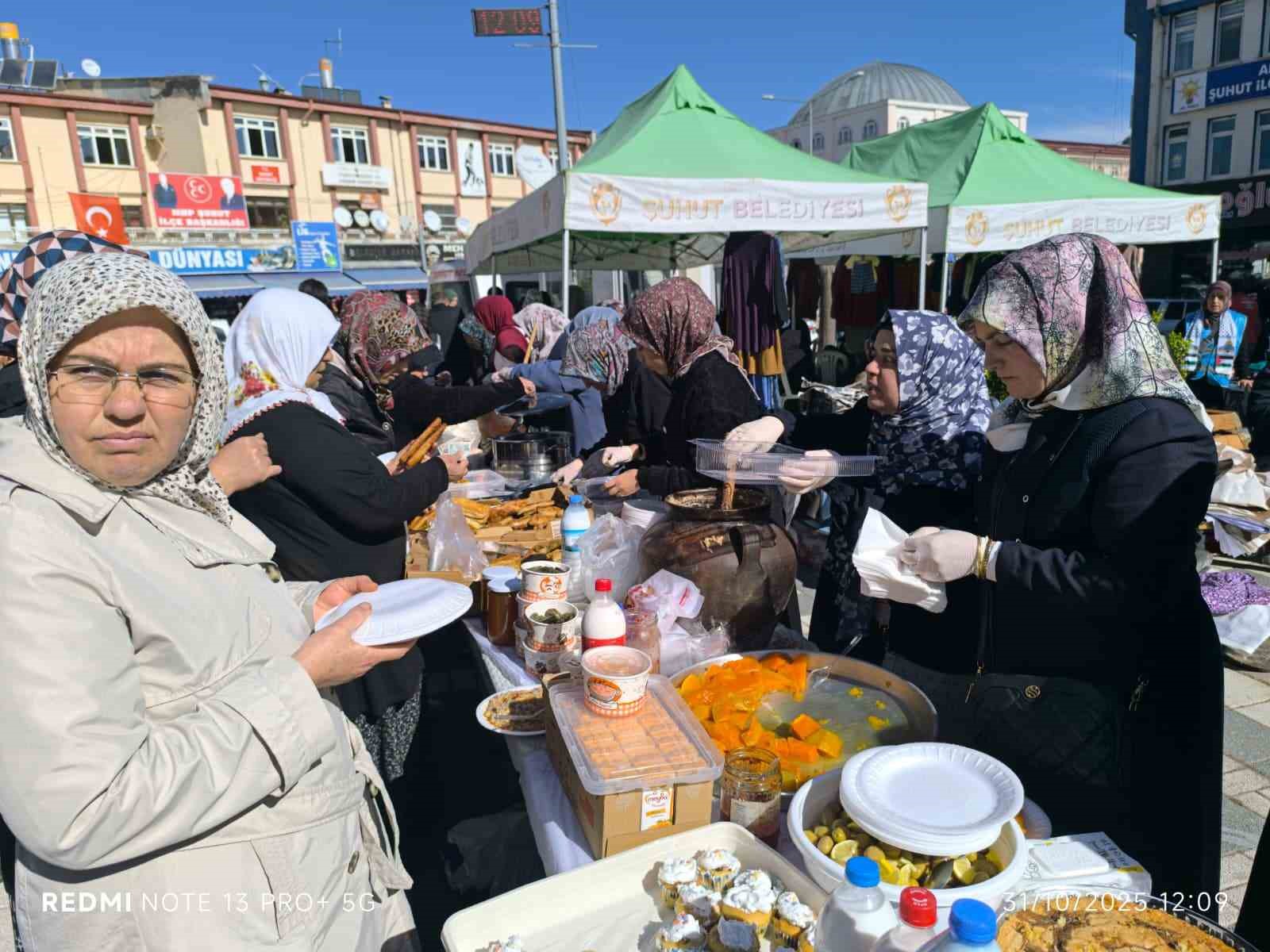 Şuhutta Gazze için hayır çarşısı