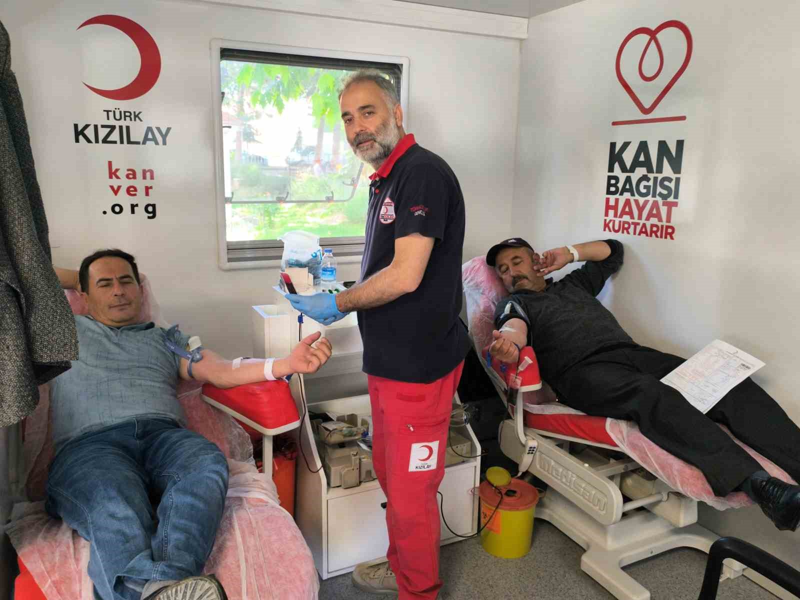 Kan bağışına yoğun ilgi