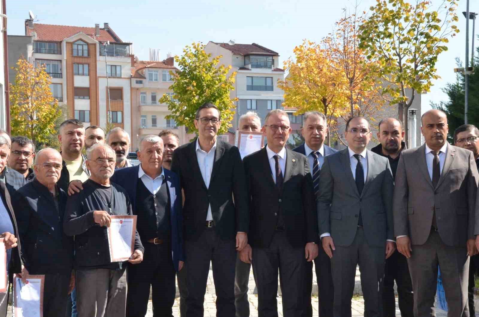 Tavşanlı Küçük Sanayi Sitesinde tapu sevinci