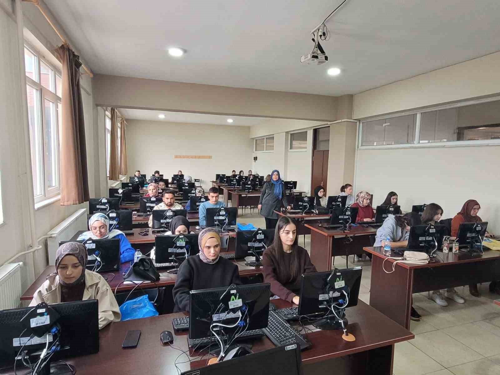 Tavşanlıda 10 Parmak Klavye Kursuna yoğun ilgi