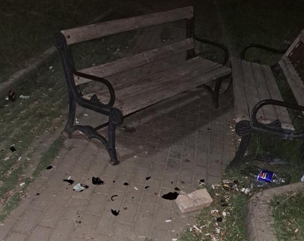 Tavşanlıda çocuk parkı tehlike saçıyor