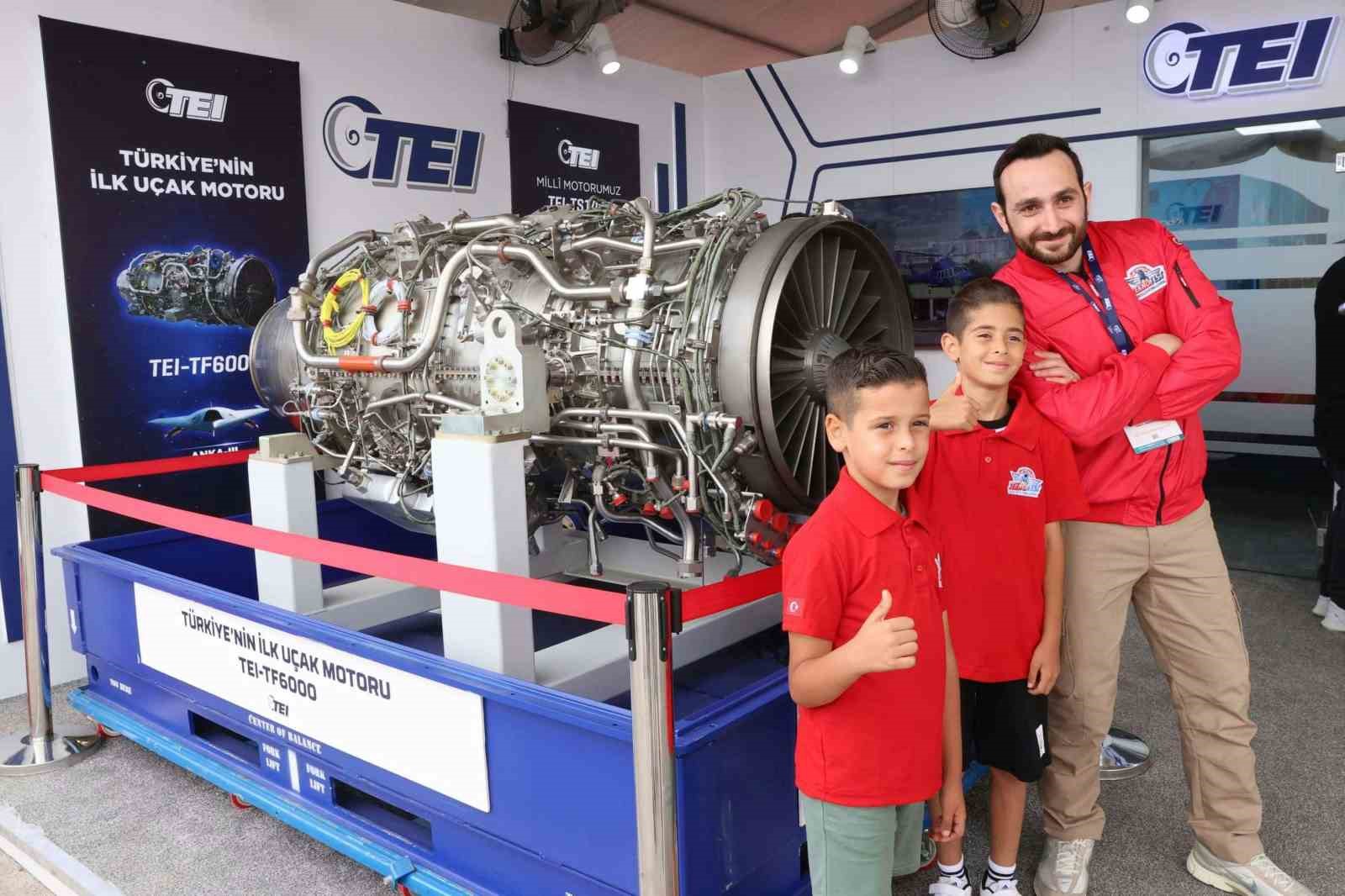 TEI'nin millî motorları TEKNOFEST Kıbrıs'ta Kıbrıslılarla buluştu