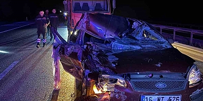 Tırla çarpışan otomobilde 4 kişi yaralandı
