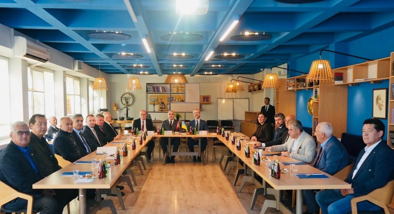 Ukrayna Büyükelçisinden ESOya iş birliği ziyareti