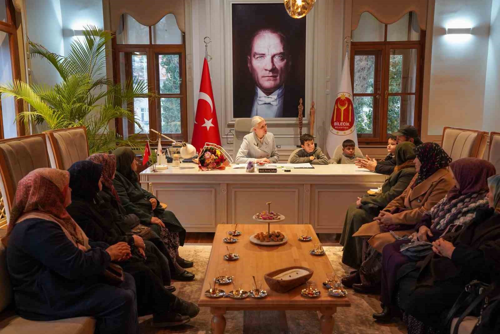 Üretici kadınlar Bilecik Belediyesinde ağırlandı