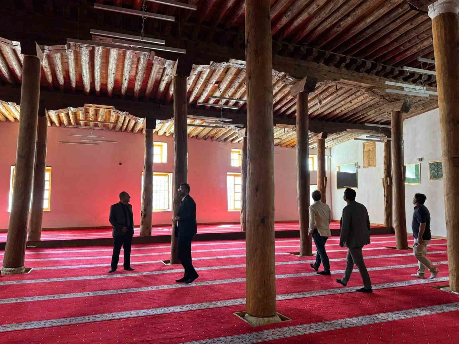 Vakıf eserleri yerinde incelendi