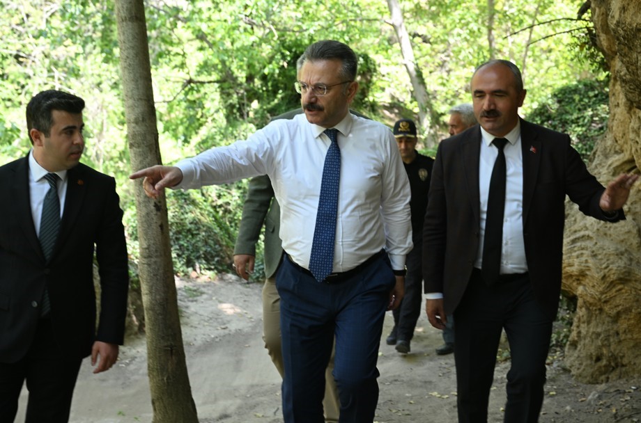 Vali Hüseyin Aksoy, 2 yıldır Eskişehirde