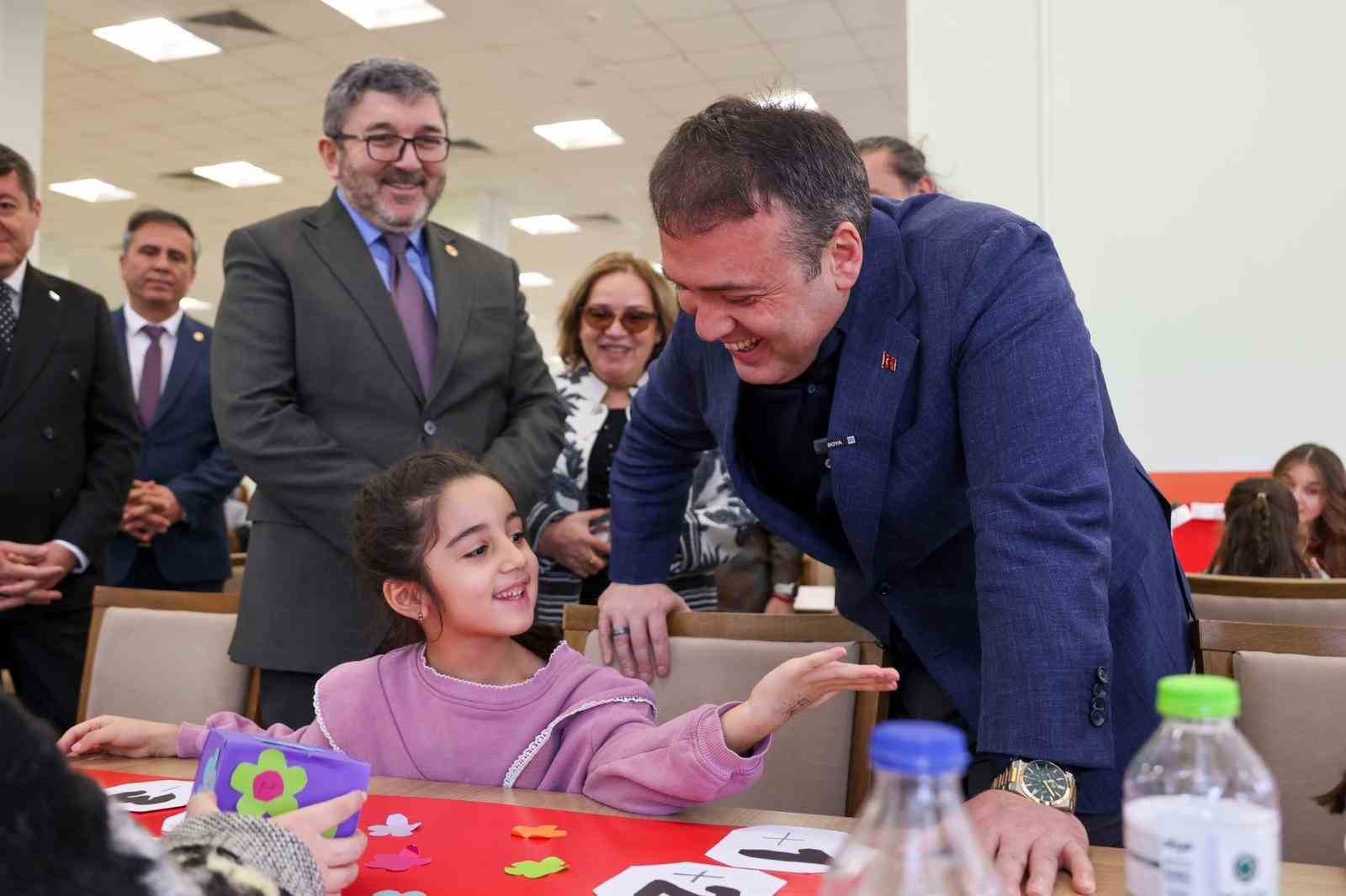 Vali Sözer, ‘Çocuk Gelişimi Öğrencileri Materyalde Buluşuyor etkinliğine katıldı