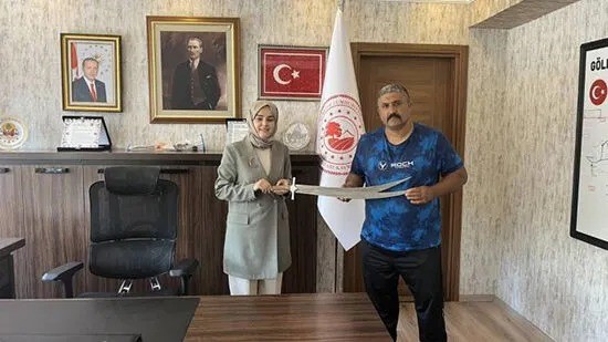 Yangın bölgesinde gönüllü mücadele edenler tebrik