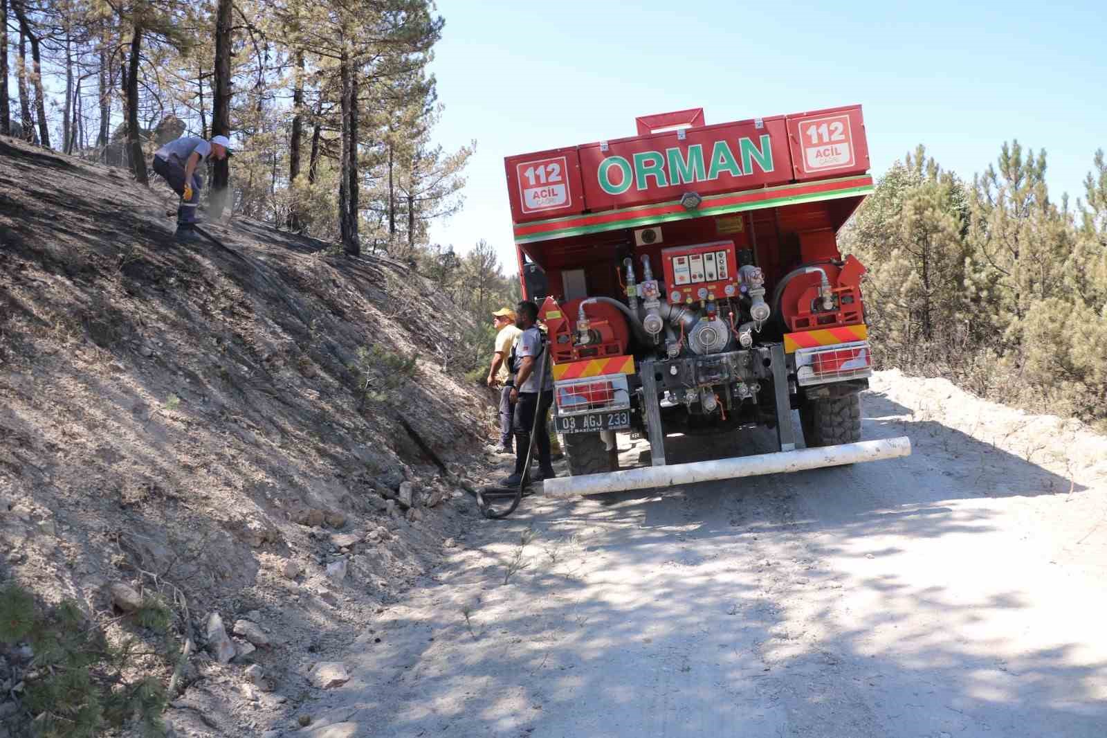 Yangınla mücadelede onları ne uykusuzluk ne de yorgunluk durduruyor