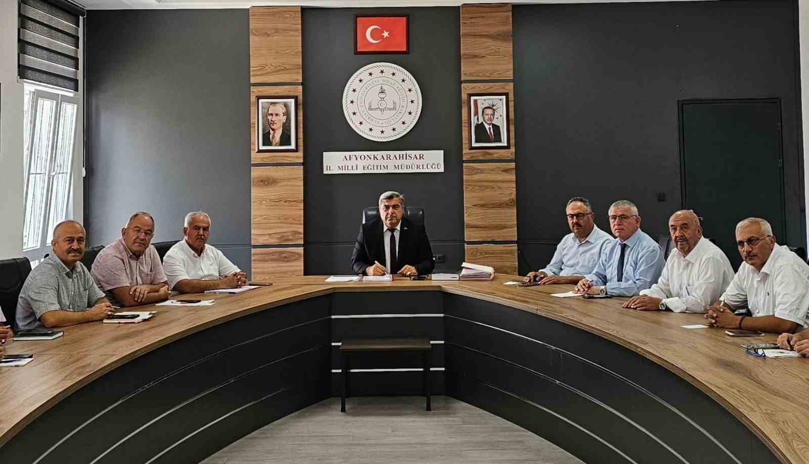 Yeni eğitim ve öğretim yılı öncesi hazırlık toplantısı yapıldı