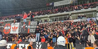 Yeni hocayla da  Es-Es puan kaybetti, taraftar takımı tribüne çağırdı