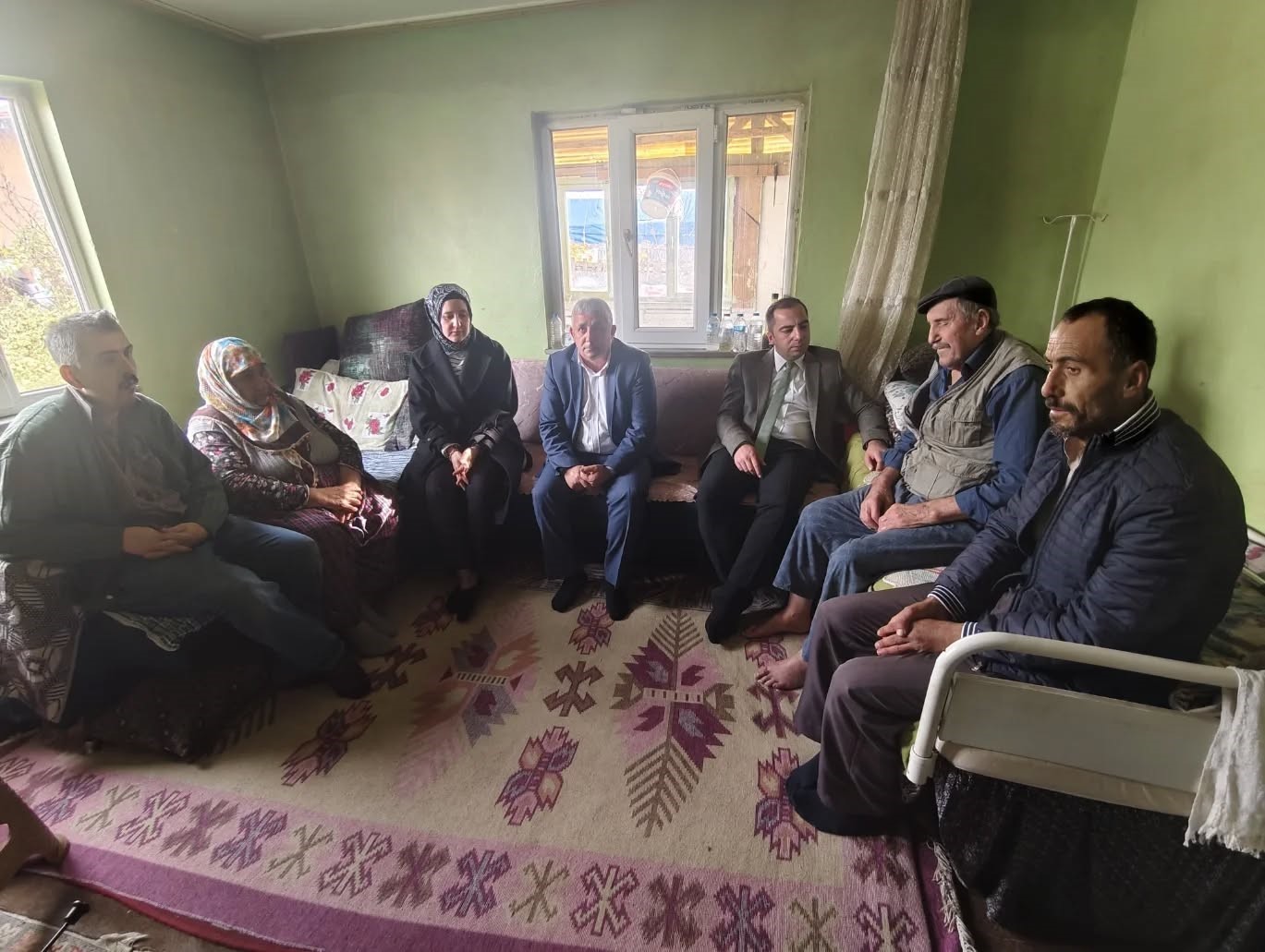 Yenipazarda köy halkının sorunları yerinde incelendi