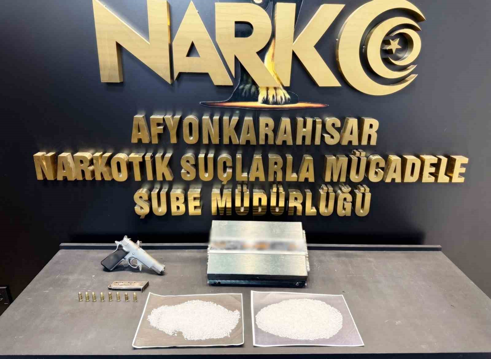 Tabanca ve uyuşturucu maddeyle yakalanan şahıs tutuklandı
