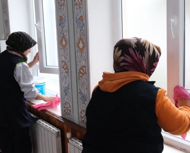 Tavşanlıda camilerde temizlik çalışmaları