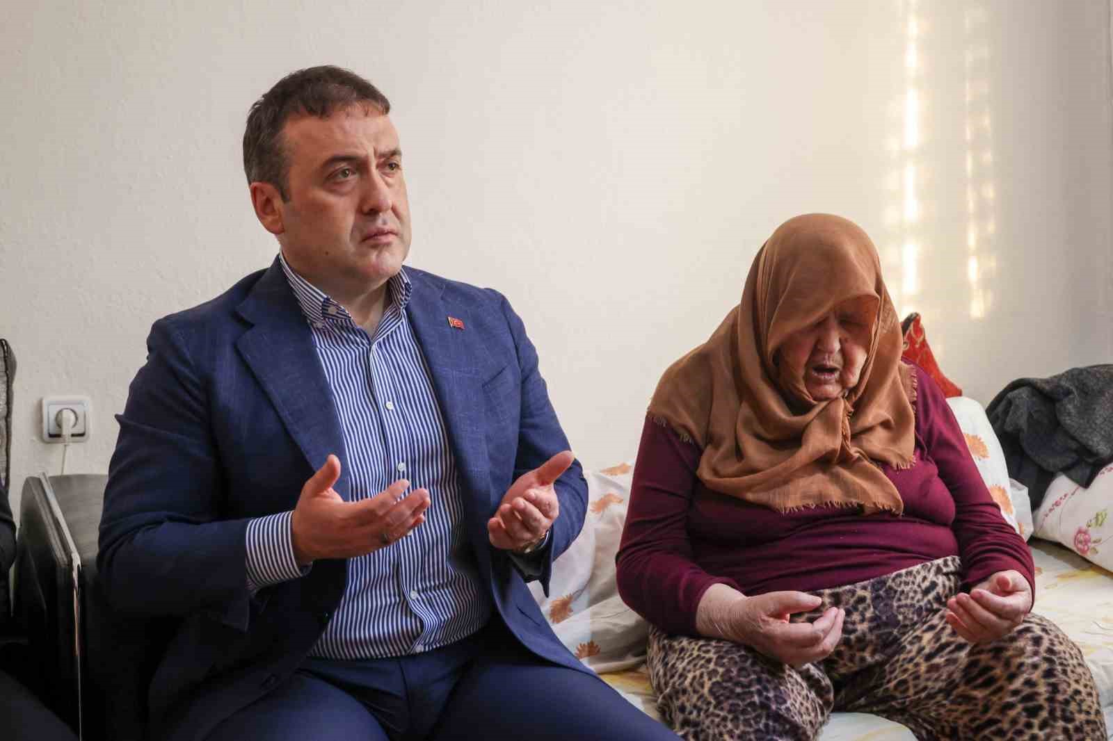 Vali Sözer Gölpazarında şehit ailesi ile bir araya geldi