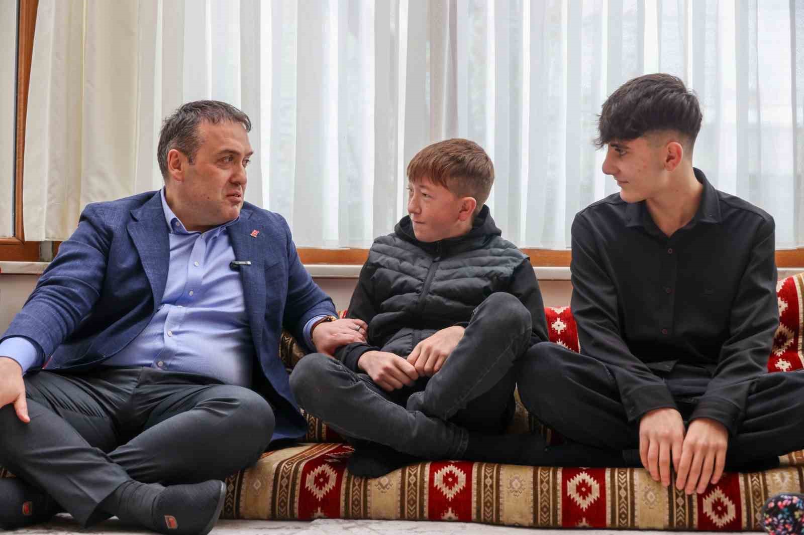 Vali Sözerden Çocuk Evleri Sitesi ve huzurevini ziyaret