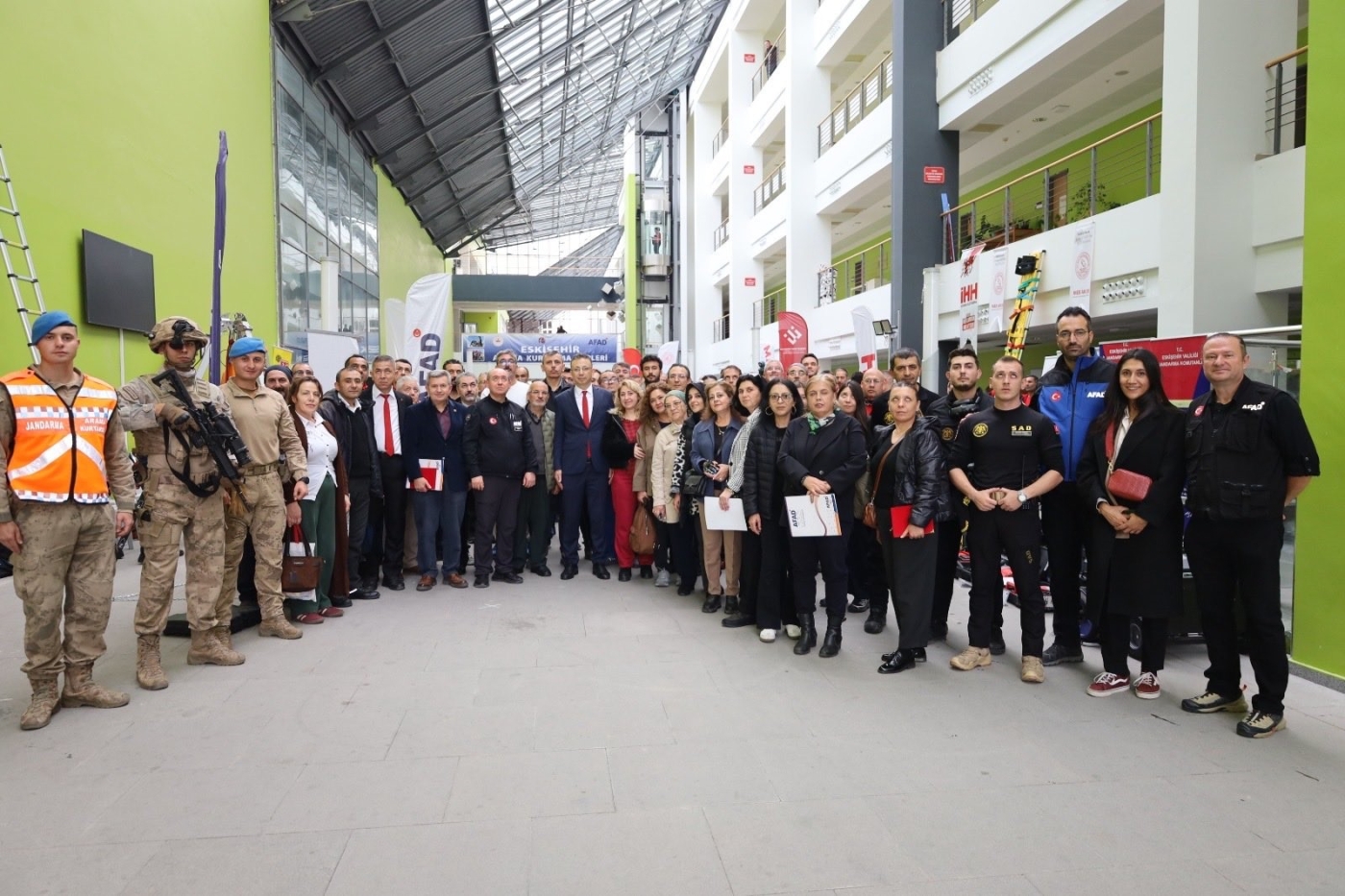 AW809895_04-i6acf75e5ac4e7.jpg