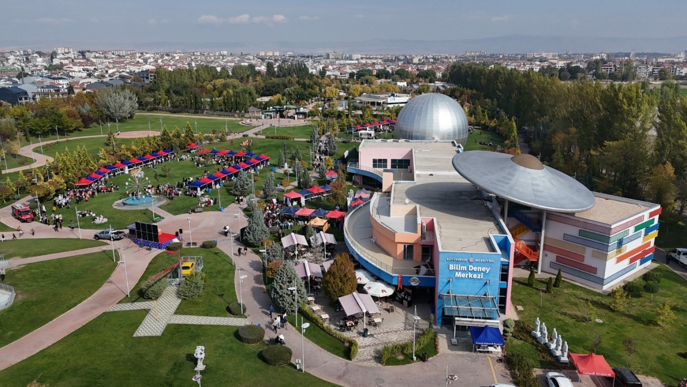 bilimfest2-i6ac4eea7e302f.jpg