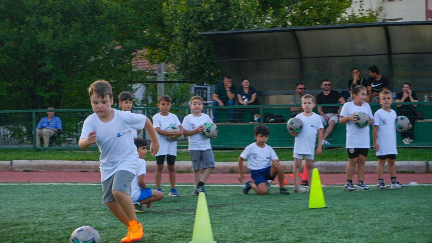 spor2-i6a79b8651919e.jpg