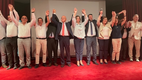 CHP’den YENİ Parti’ye Eskişehir’de toplu geçiş: Belediye başkanlarına rozetleri takıldı