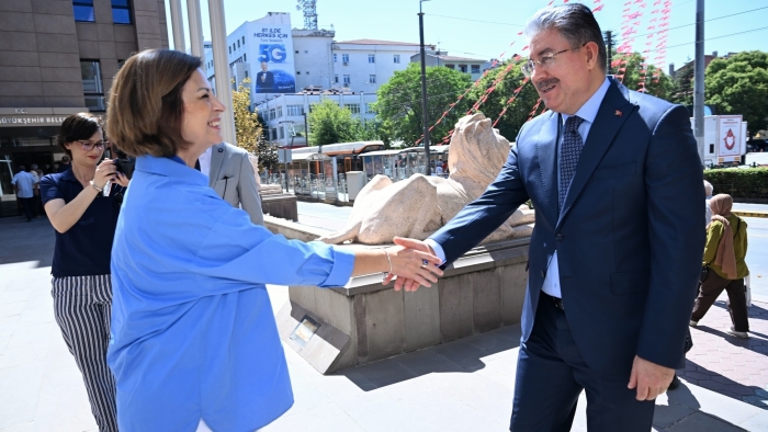Vali Erdinç Yılmaz’dan Büyükşehir Belediyesine ziyaret