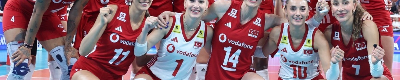Filenin Sultanları Sırbistan’ı set vermeden geçti, finale yükseldi