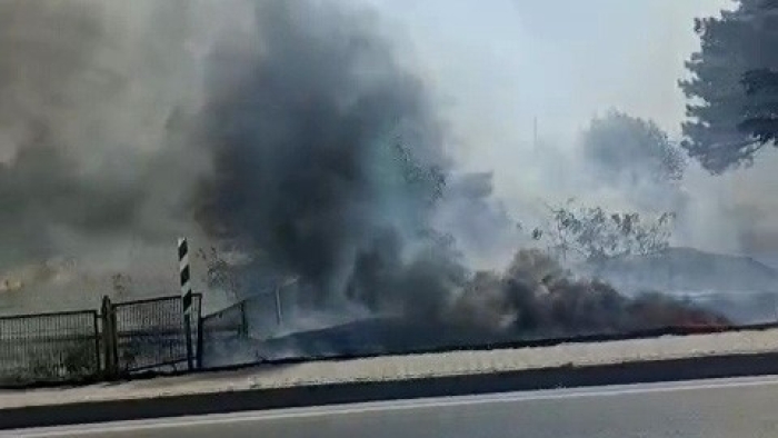 Eskişehir'de otluk alanda yangın büyüdü: Ekiplerin müdahalesi sürüyor