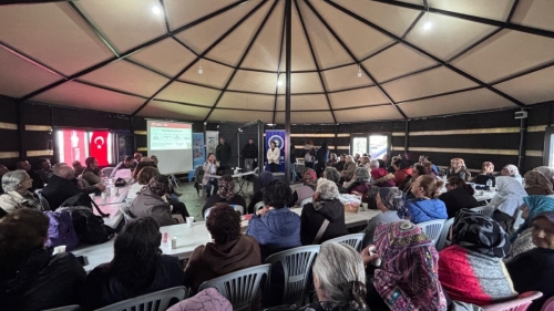 Eskişehir'de kadın çiftçilere tıbbi ve aromatik bitki eğitimi verildi