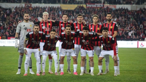 Eskişehirspor’da uzatma nefesi! Kerem Baykuş yenilgiyi önledi: 2-2