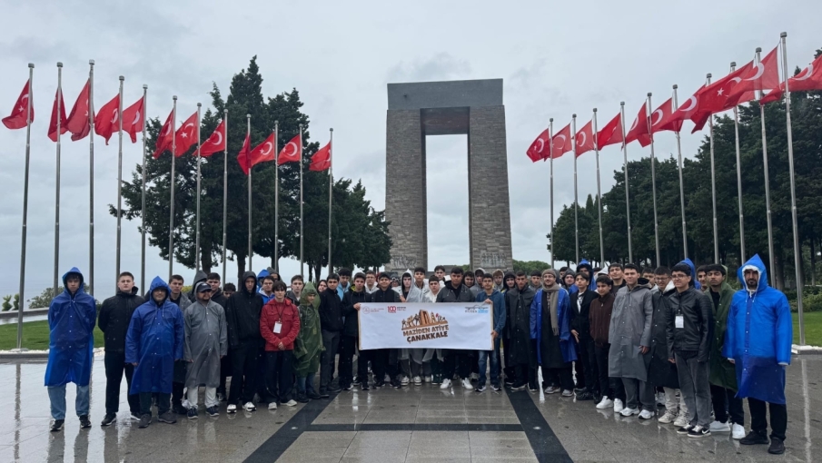 Eskişehirli öğrenciler Çanakkale'de tarih yolculuğuna çıktı