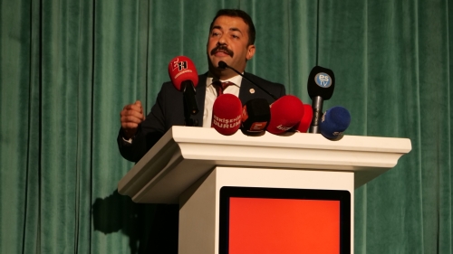 Talat Yalaz’dan kongrede sert çıkış: “Avucunu yalayacaklar!”