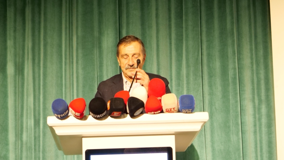 Ahmet Ataç’tan Diyanet’e protesto: “Mustafa Kemal Atatürk’ü kimse yadsıyamaz!”
